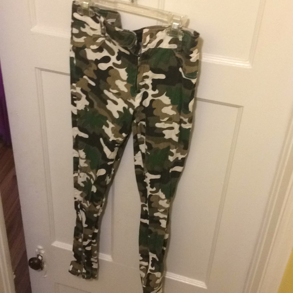 Army fatigue pants